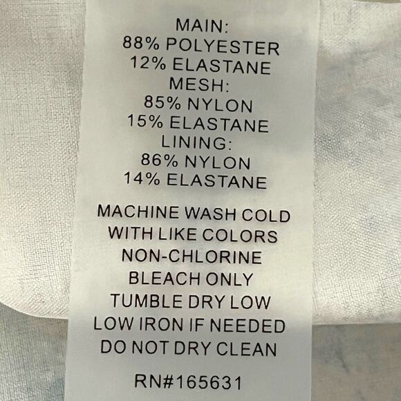 Johnny Was Calme Women's Medium Abstract Beige Running Shorts Elements NWT - Picture 12 of 12